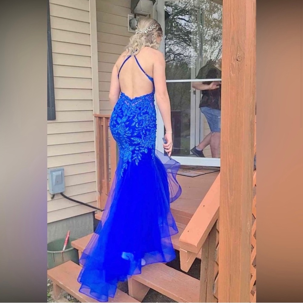 This is a women’s dress, size 2 in a royal blue color